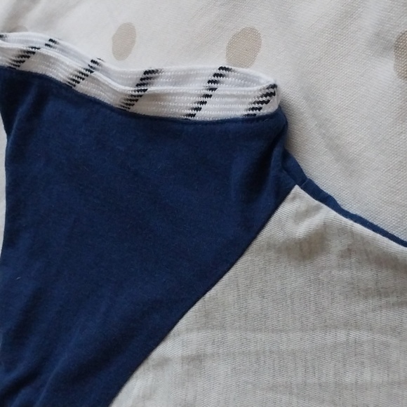 Toronto Maple Leafs adidas - Ladies Skate Lace Tee sz XL - Picture 9 of 10